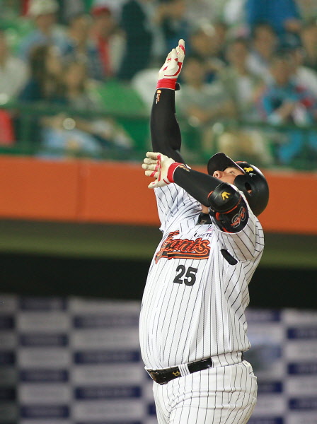 최준석 13호 솔로포